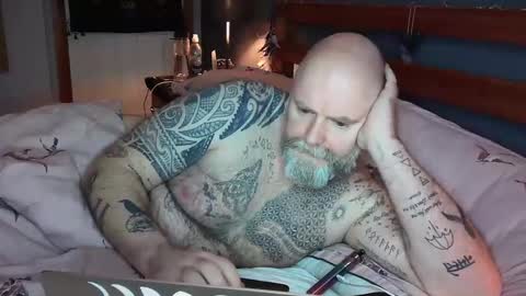 Tattooeddilf online show from November 29, 2024, 12:30 am