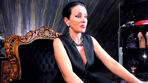 Mistress Taylor online show from January 17, 2025, 6:40 pm