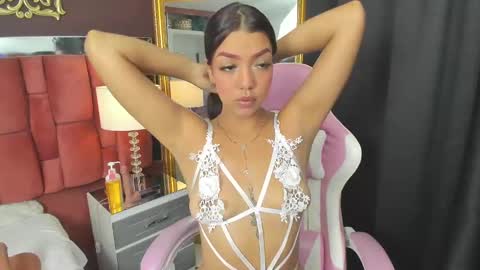 TayraBankss  online show from December 27, 2024, 10:17 pm