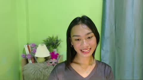 i am  kiara online show from November 16, 2024, 7:56 am