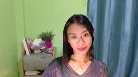 i am  kiara online show from November 25, 2024, 4:51 pm