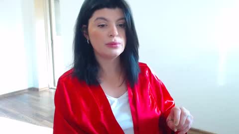 naughty tess online show from November 26, 2024, 9:24 am