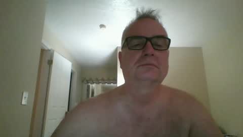 thickwhiteload online show from January 8, 2025, 5:49 pm