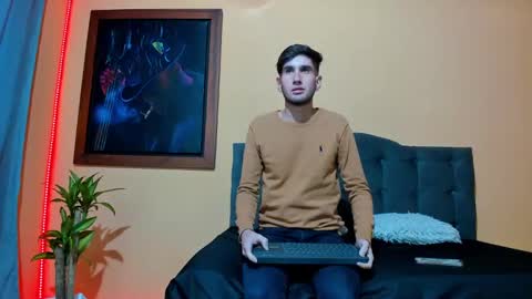 thiiago_tay online show from December 10, 2024, 12:54 pm