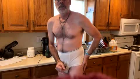 Tightywhitieluvr online show from January 15, 2025, 8:58 pm