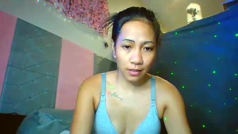 Tinyasian911718 sweetinyasian instagram online show from December 1, 2024, 4:47 pm