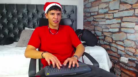 tobiaz_vega online show from December 24, 2024, 11:38 pm