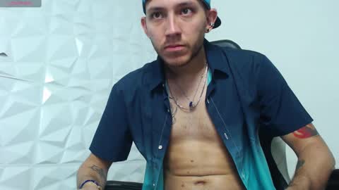 tom_rogerss online show from January 2, 2025, 5:31 pm