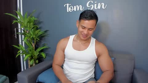 Tom Sin online show from November 12, 2024, 8:54 pm