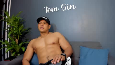 Tom Sin online show from November 15, 2024, 11:54 pm