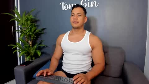 Tom Sin online show from November 20, 2024, 9:44 pm