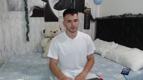 tommycash_777 online show from December 7, 2024, 3:51 am