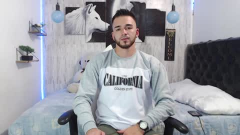 tommycash_777 online show from January 5, 2025, 11:19 pm