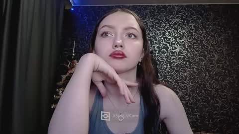 tori_mills online show from January 26, 2025, 4:17 pm