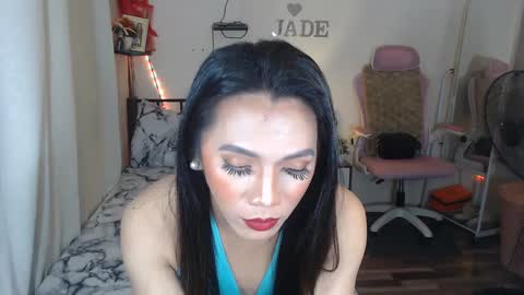 Jade online show from December 3, 2024, 10:20 pm