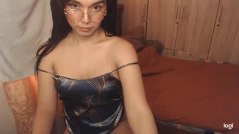 Samantha Eli online show from December 4, 2024, 1:23 am