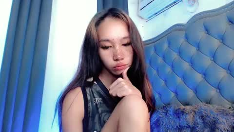 tskitty_girl online show from November 18, 2024, 6:46 pm