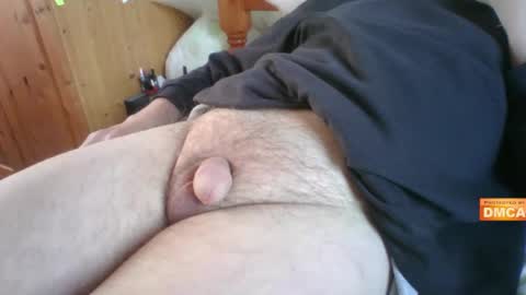 Hairy UK guy online show from January 3, 2025, 2:32 pm