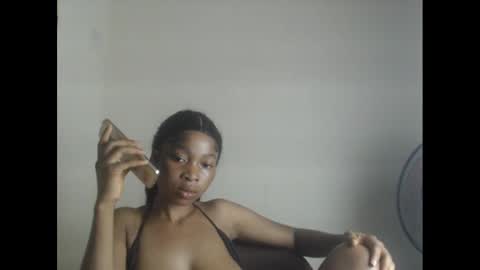 urflirtydoll online show from November 30, 2024, 7:49 pm