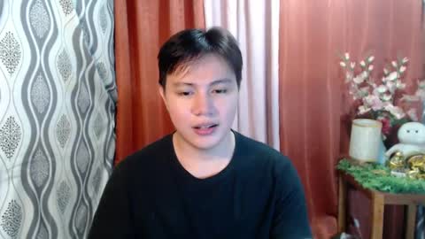 urhunky_ivan online show from December 17, 2024, 6:26 am