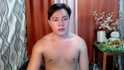 urhunky_ivan online show from December 4, 2024, 7:06 pm