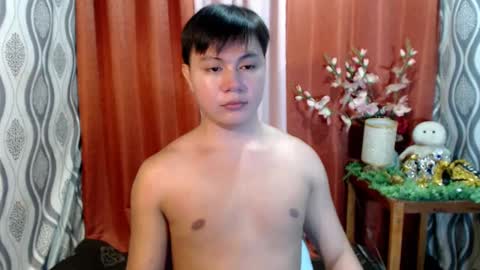 urhunky_ivan online show from November 25, 2024, 6:28 pm