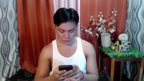 urhunky_ivan online show from November 28, 2024, 7:52 am