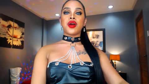 UrMajestyTyra online show from December 13, 2024, 7:04 am