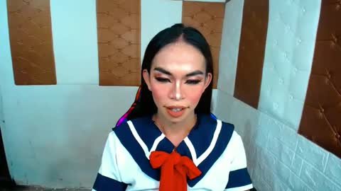 urpinay_cassy online show from December 1, 2024, 12:48 pm