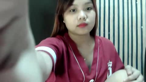 urpinaycutie online show from November 13, 2024, 10:39 am