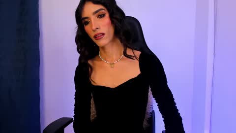 valentina online show from December 28, 2024, 12:43 pm