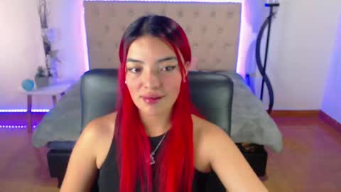 valeria_ramirez_ online show from January 8, 2025, 1:18 pm