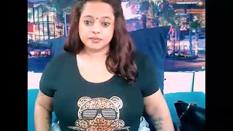 indianvalvet priya is back online show from January 4, 2025, 5:28 am