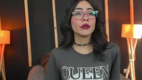 vampy_dolll online show from December 29, 2024, 2:02 pm