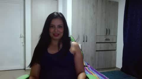 vanessa gomez online show from November 27, 2024, 11:14 pm