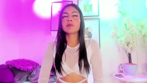 victoria_savelli online show from February 10, 2025, 12:18 pm