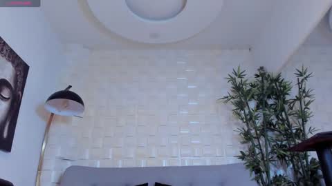 vincent_bunny online show from December 9, 2024, 12:56 pm