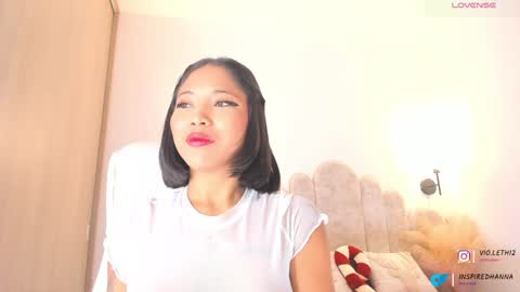 violeth___ online show from December 7, 2024, 11:14 am