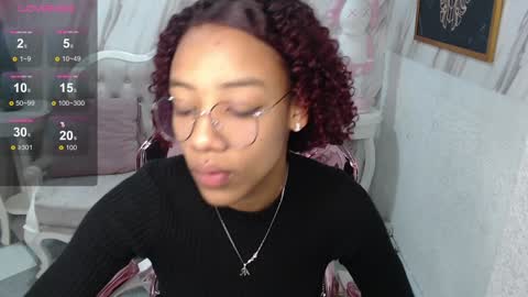 violeth_b online show from January 2, 2025, 12:39 pm