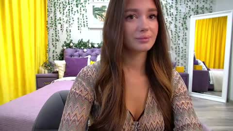 ViolettaCosmo online show from December 15, 2024, 6:31 pm