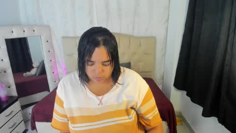 wanda_watson01 online show from November 15, 2024, 3:39 am