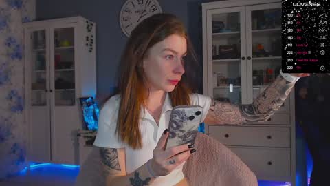 weed_princesss online show from January 7, 2025, 1:20 pm