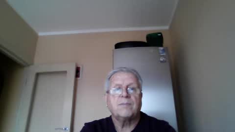 wer_tman157868 online show from December 21, 2024, 11:55 am