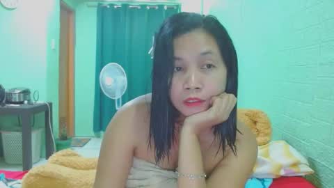 wetwild_asianpussy online show from December 21, 2024, 5:49 am