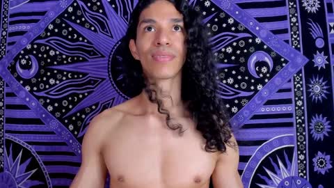 willy_veins online show from December 6, 2024, 1:55 pm