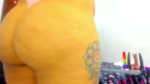 yahaira_sexylove online show from November 20, 2024, 11:11 pm