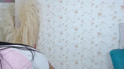 yara_bliss online show from November 26, 2024, 7:49 pm