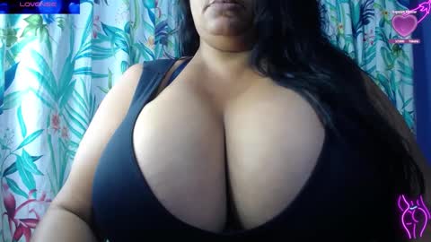 Yasmin online show from November 23, 2024, 10:29 pm