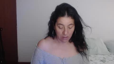 yasmin_love85 online show from November 20, 2024, 3:15 pm