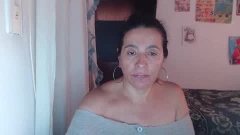 yasmin_love85 online show from January 24, 2025, 5:04 pm